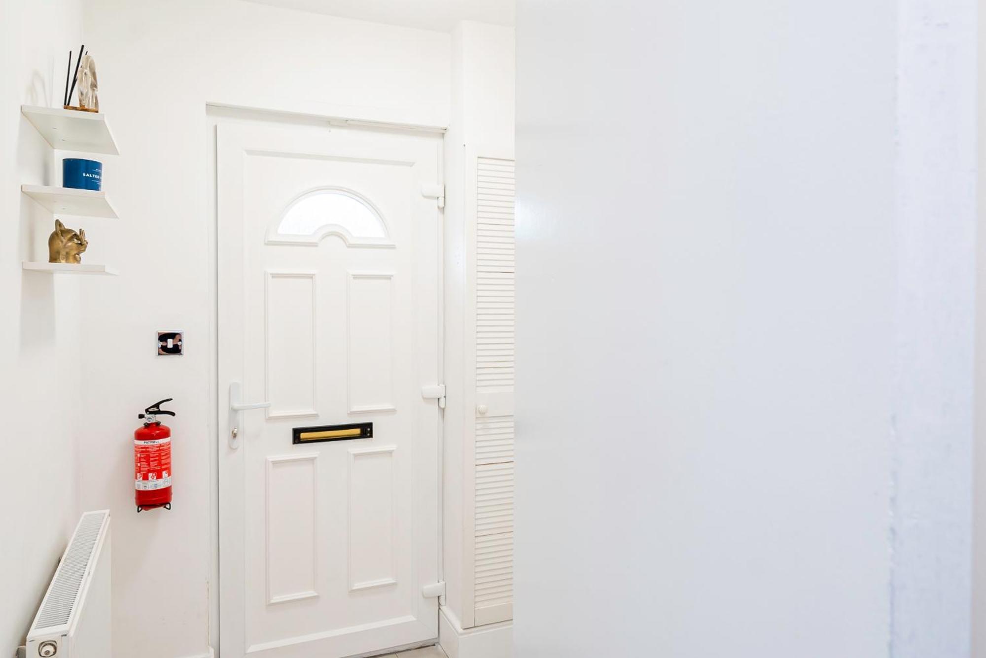 Charming 2-Bedroom Flat With A Garden And Free Parking At Abingdon Oxford Exterior photo