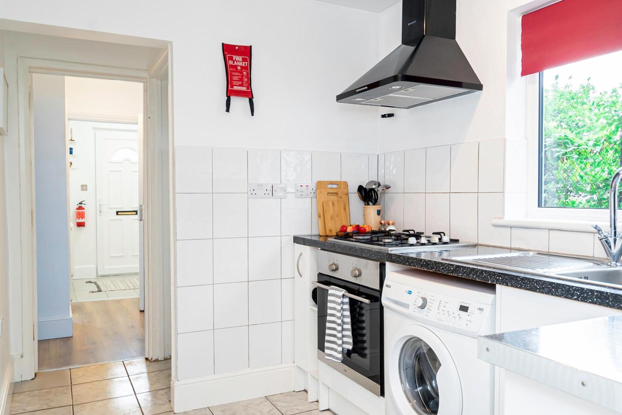 Charming 2-Bedroom Flat With A Garden And Free Parking At Abingdon Oxford Exterior photo