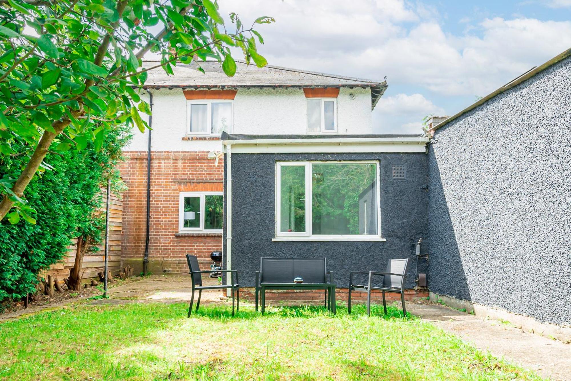 Charming 2-Bedroom Flat With A Garden And Free Parking At Abingdon Oxford Exterior photo