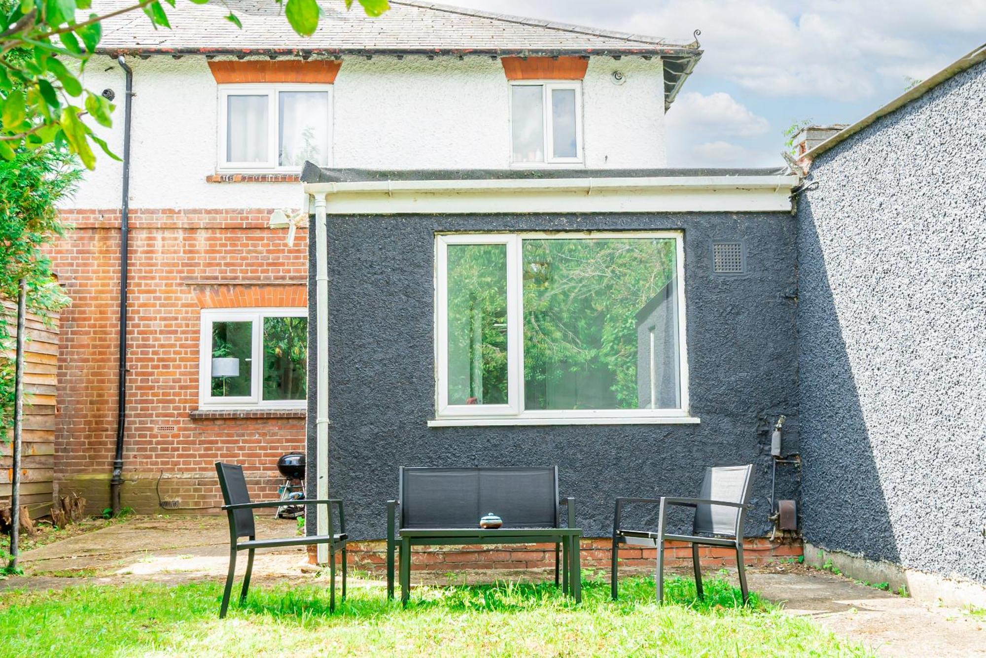 Charming 2-Bedroom Flat With A Garden And Free Parking At Abingdon Oxford Exterior photo