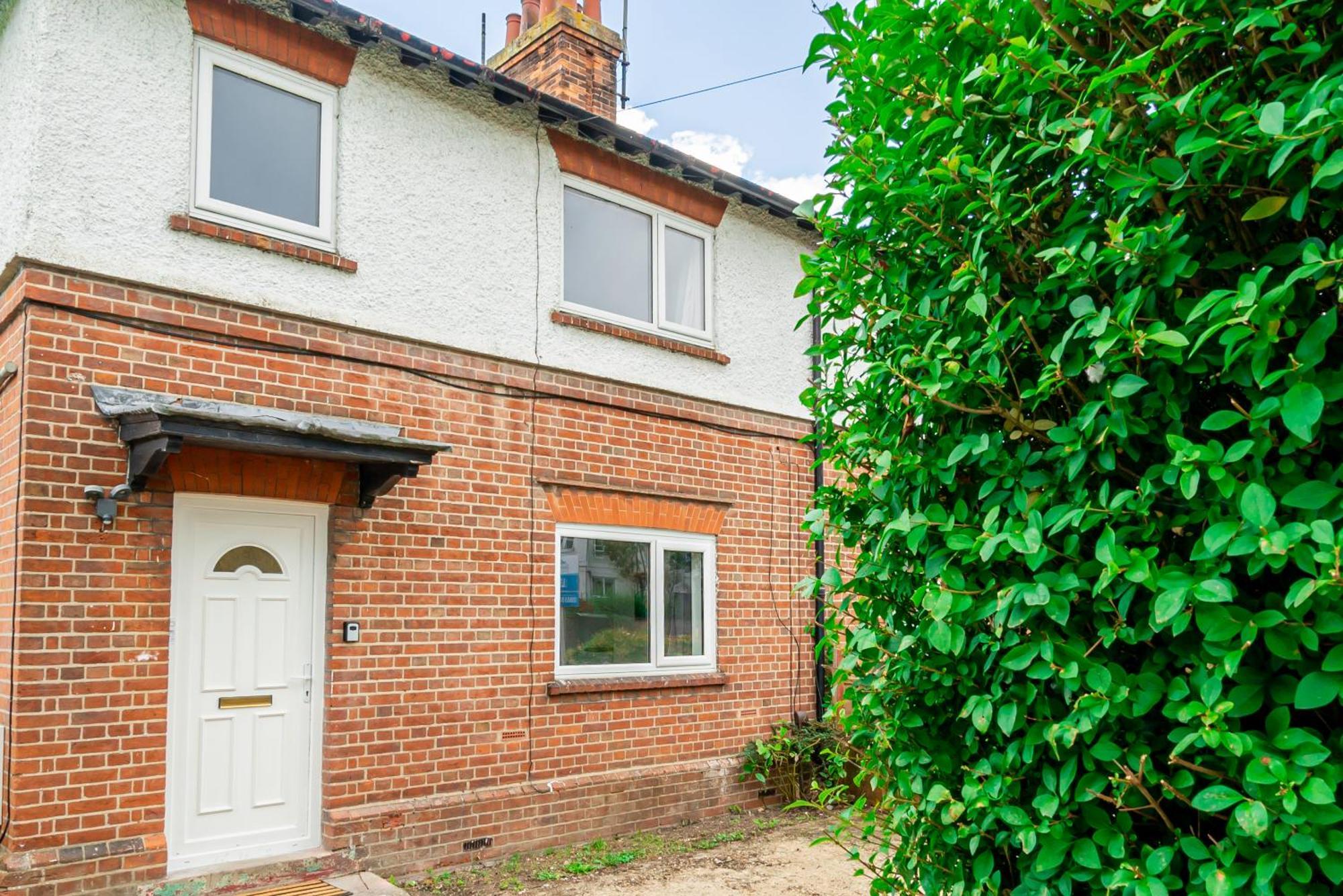 Charming 2-Bedroom Flat With A Garden And Free Parking At Abingdon Oxford Exterior photo